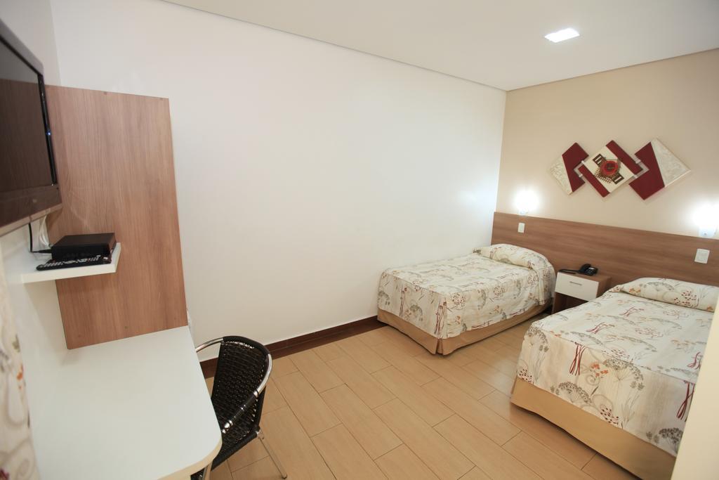 Hotel Oly Plaza Piracicaba Kamer foto
