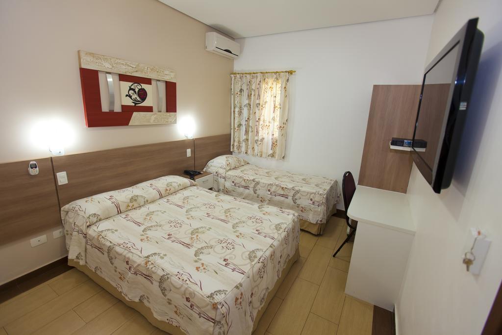 Hotel Oly Plaza Piracicaba Kamer foto